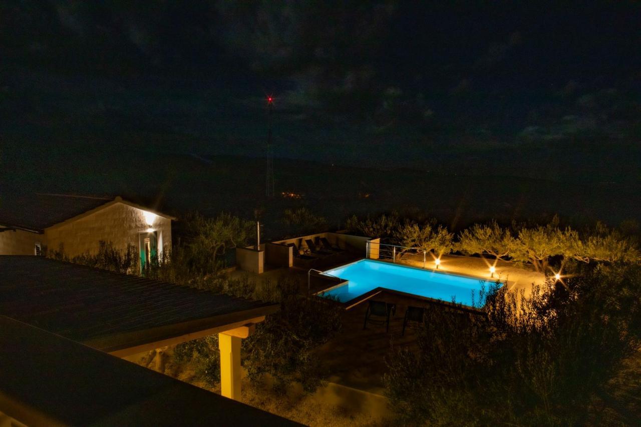 Opg Villa Meri Pucisca Bagian luar foto