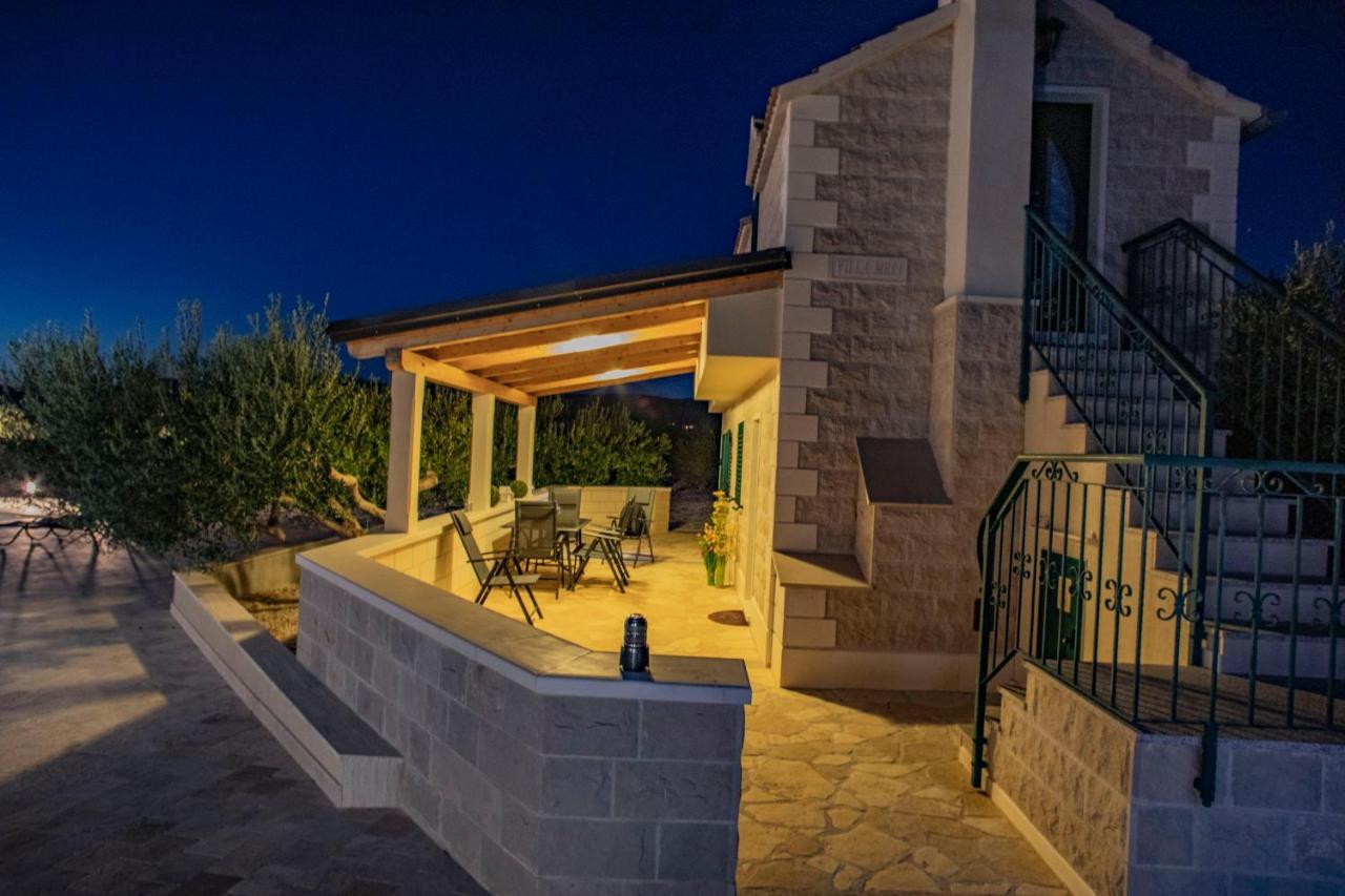 Opg Villa Meri Pucisca Bagian luar foto