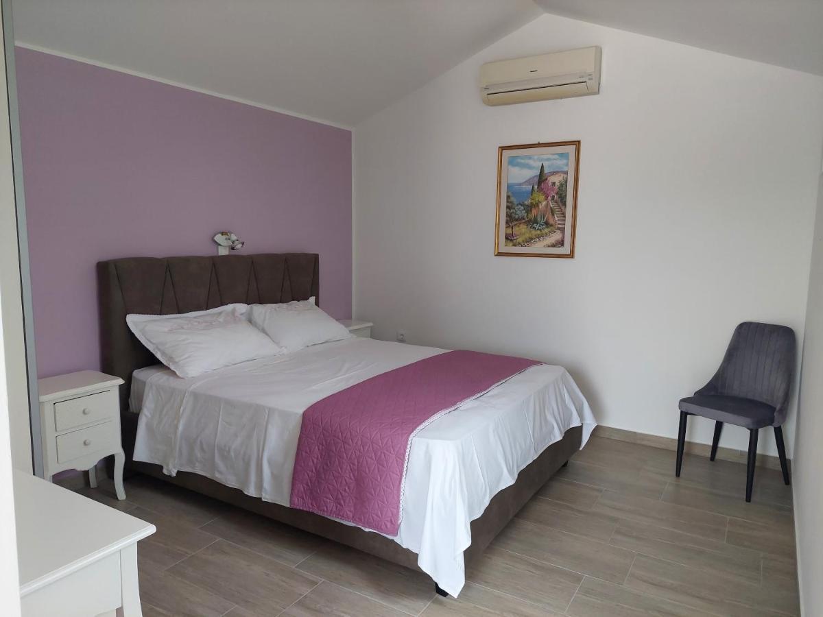 Opg Villa Meri Pucisca Bagian luar foto